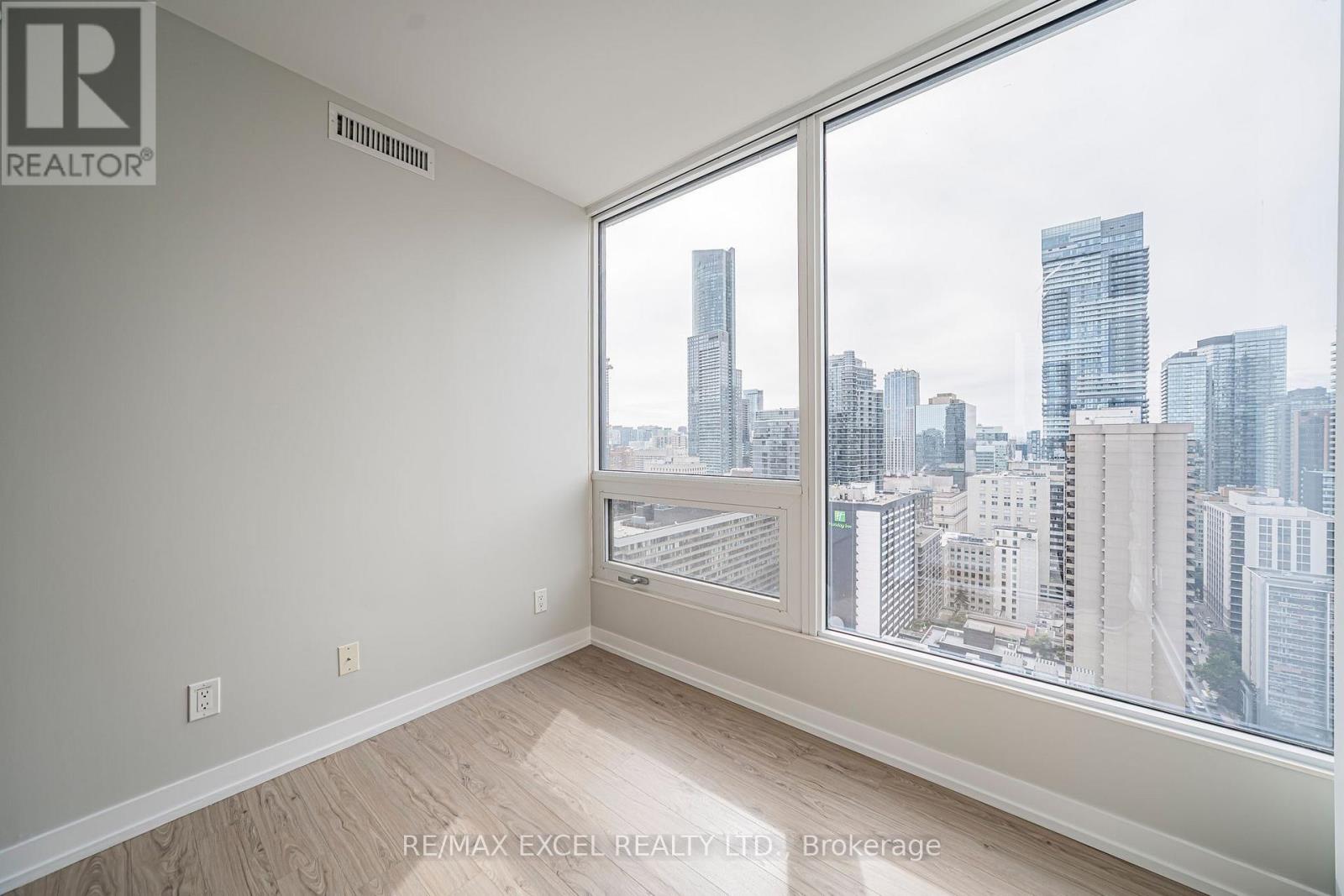 #3203 85 WOOD STREET - 29