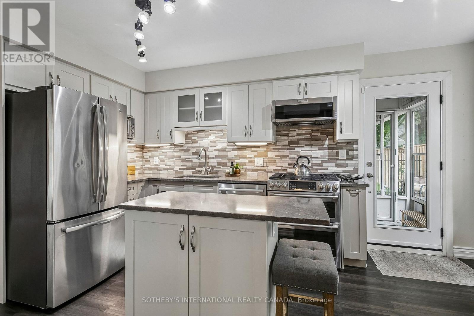 35 SHADWICK DRIVE - Image 16