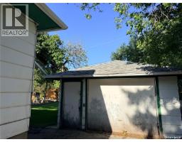 121 Empire Road, Assiniboia, SK S0H0B0 Photo 29