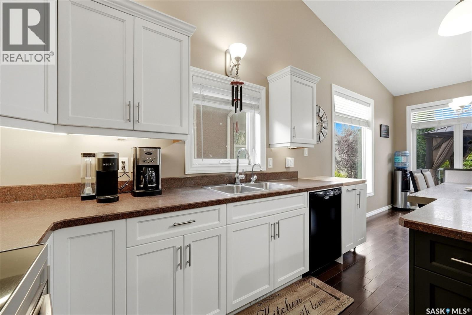 4857 McCombie CRESCENT - 10