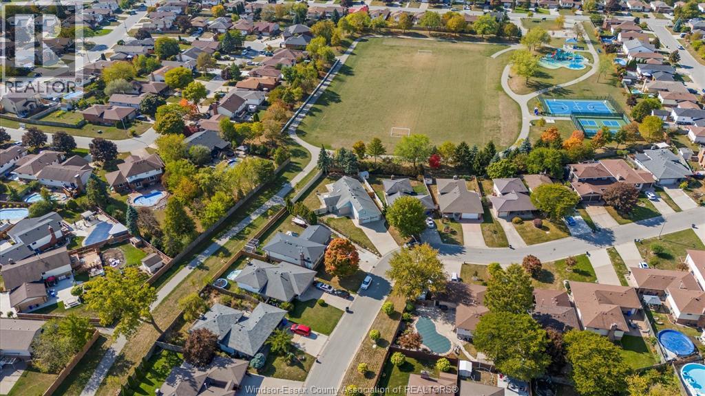 1467 GUILDWOOD CRESCENT - 37