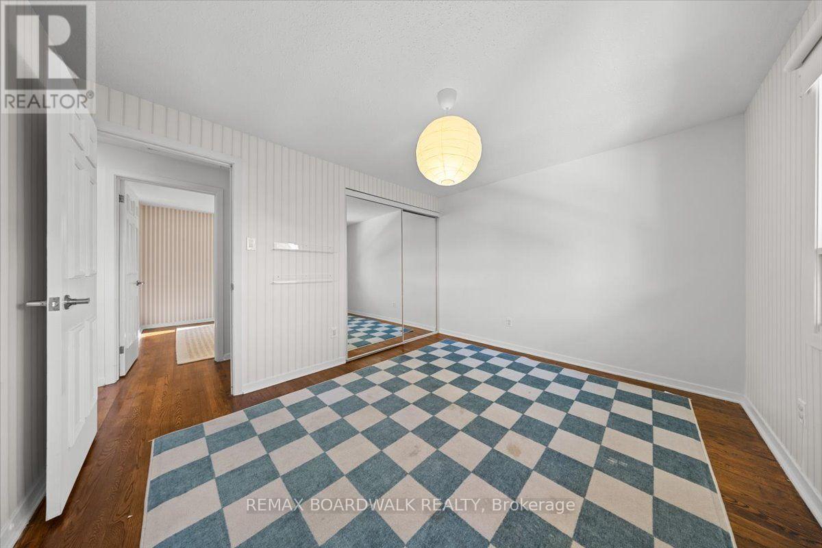 1853 KILBORN AVENUE - 36