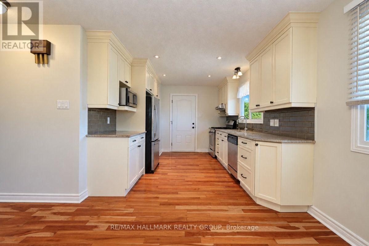 490 TISDALE CRESCENT - 14