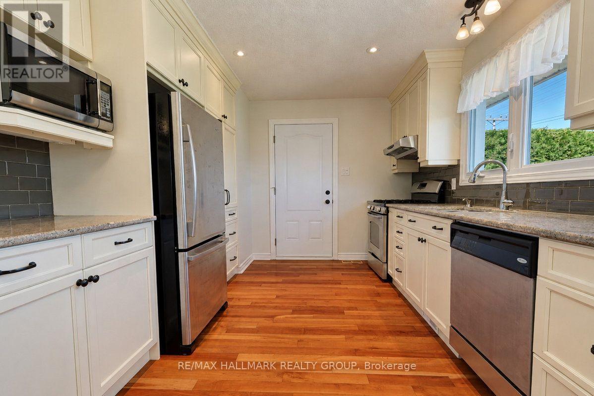 490 TISDALE CRESCENT - 16