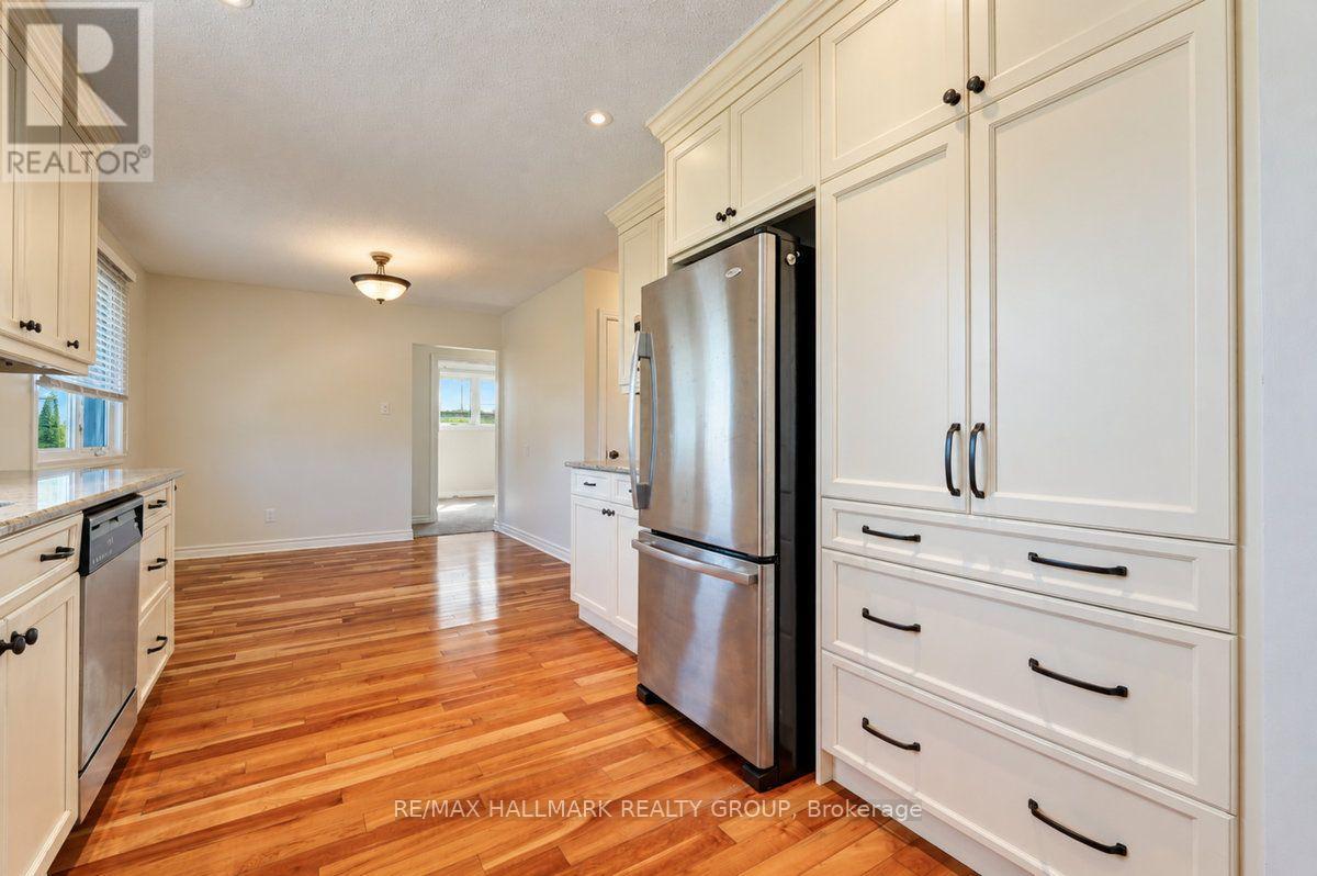 490 TISDALE CRESCENT - Image 18