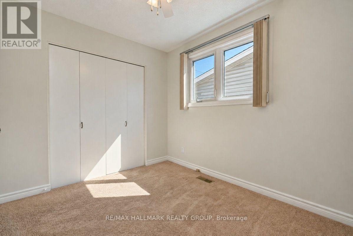 490 TISDALE CRESCENT - 24