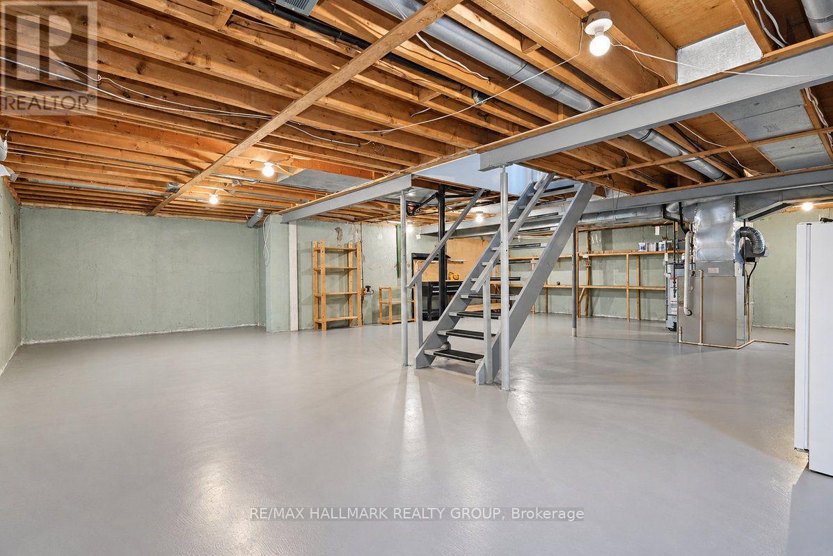 490 TISDALE CRESCENT - 29