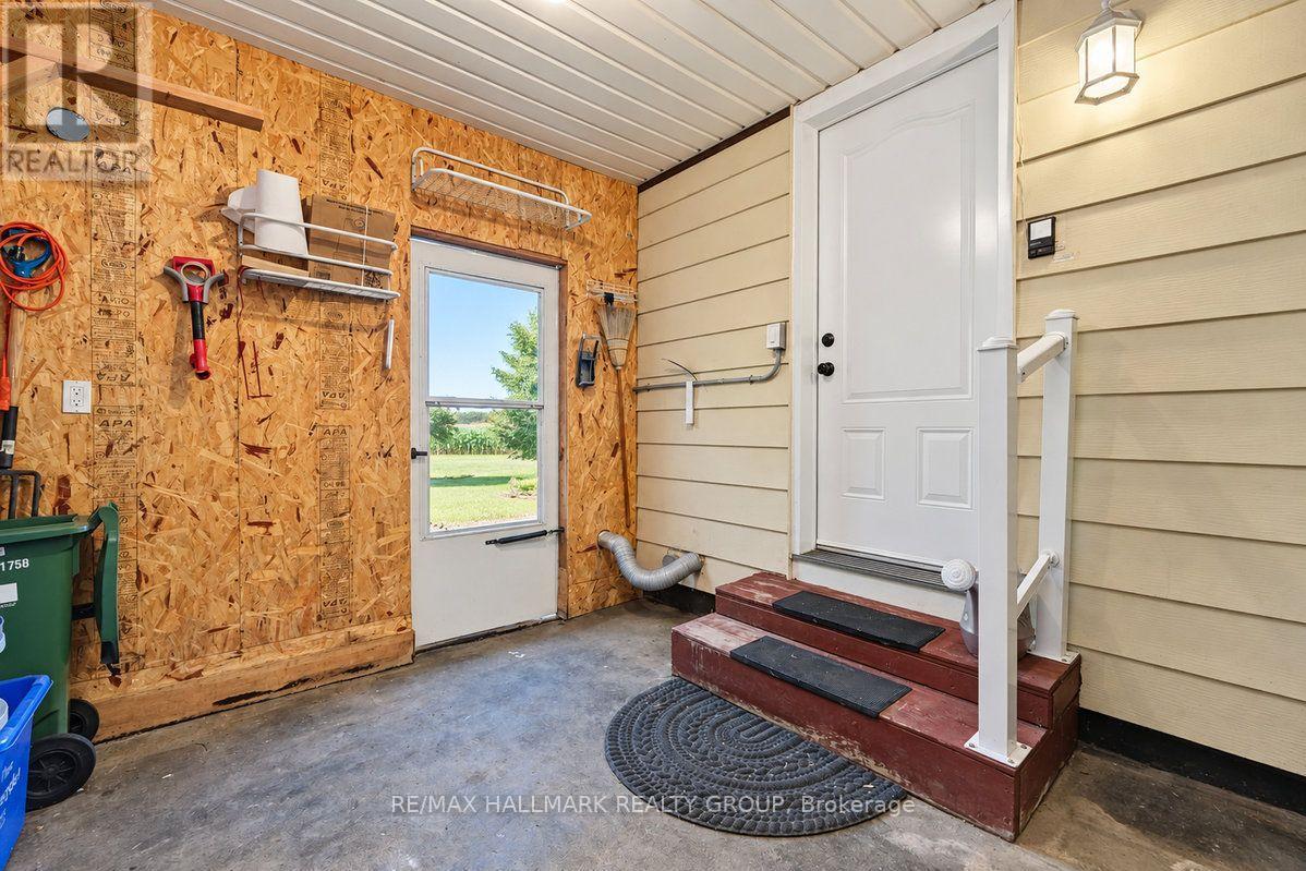 490 TISDALE CRESCENT - Image 32