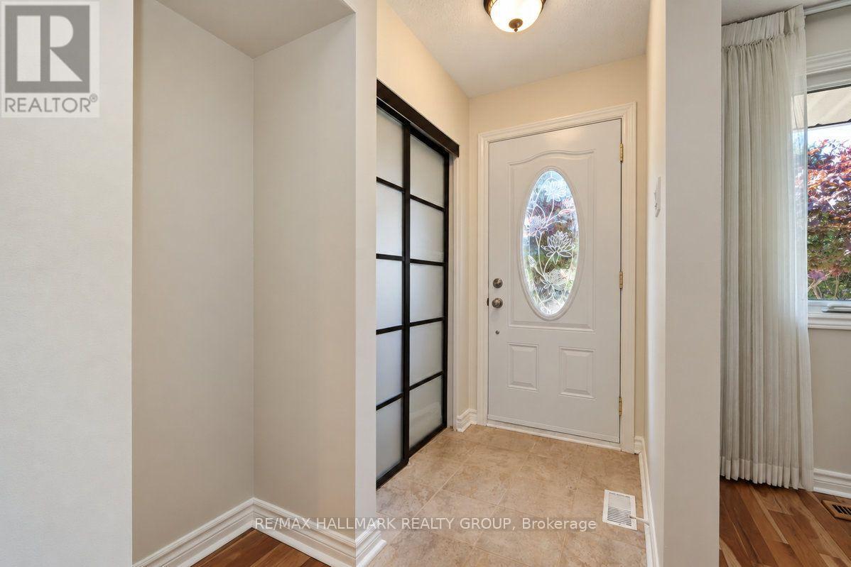 490 TISDALE CRESCENT - 4