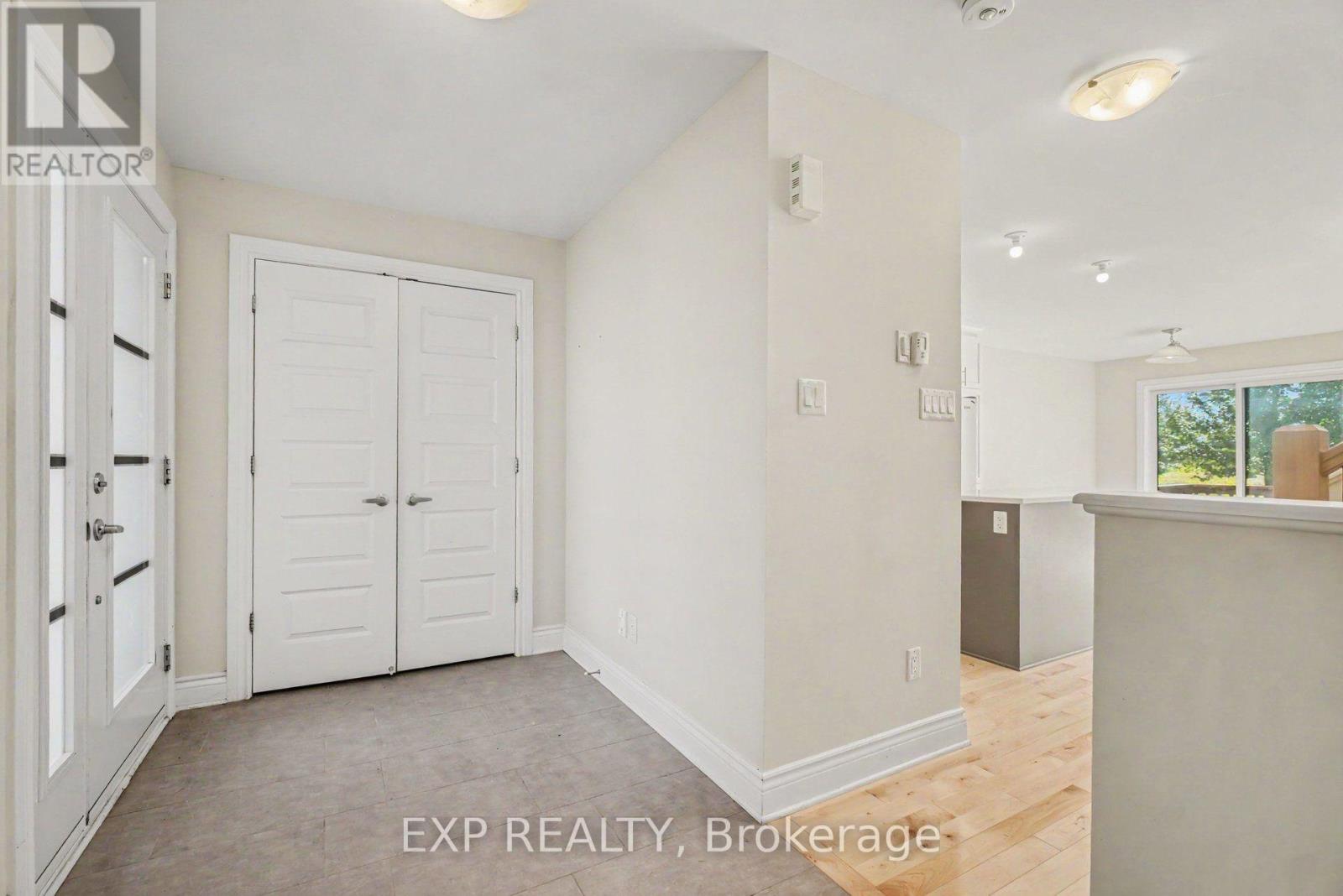 202 ST MALO PLACE - 4