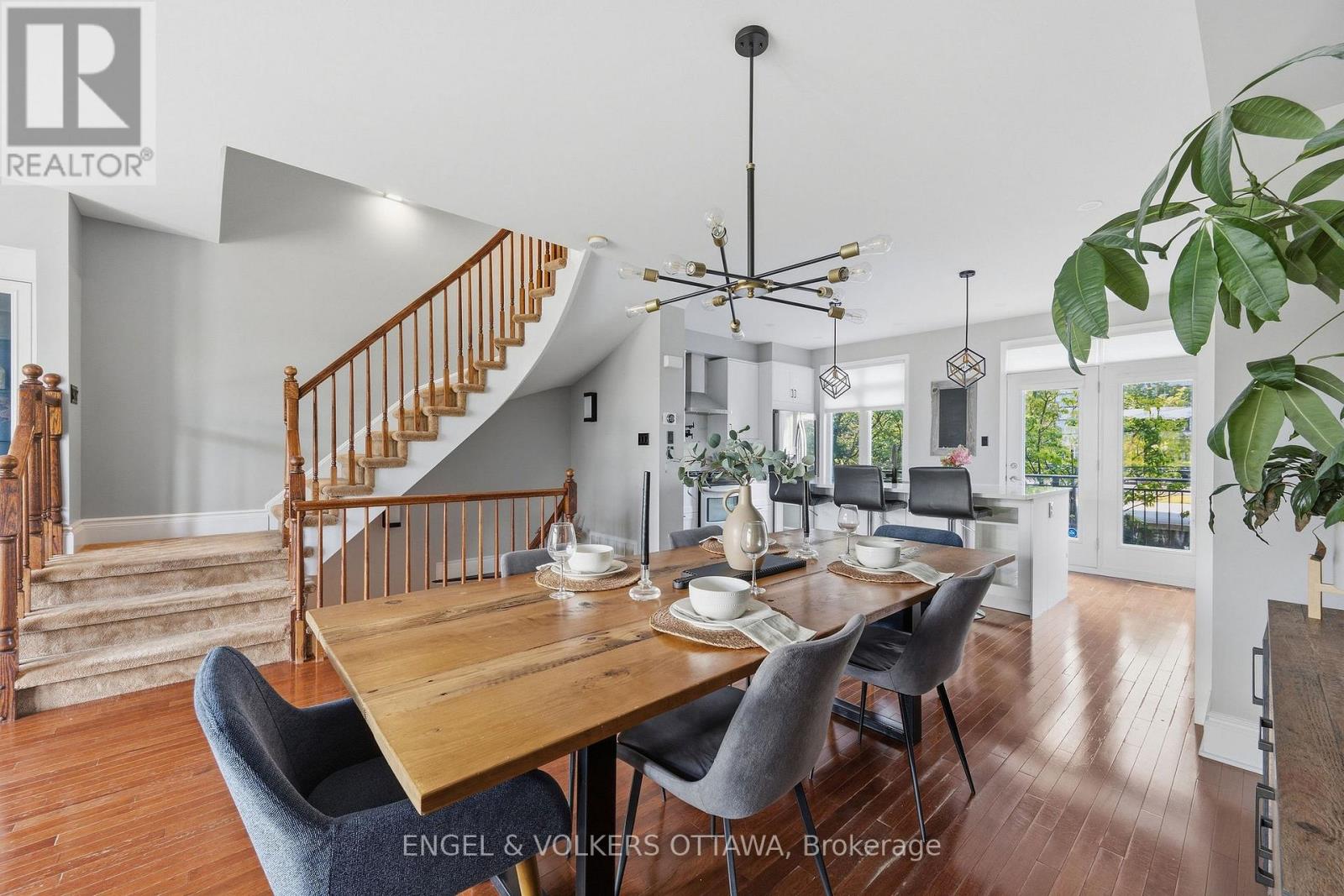 412 BERKLEY AVENUE - Image 17