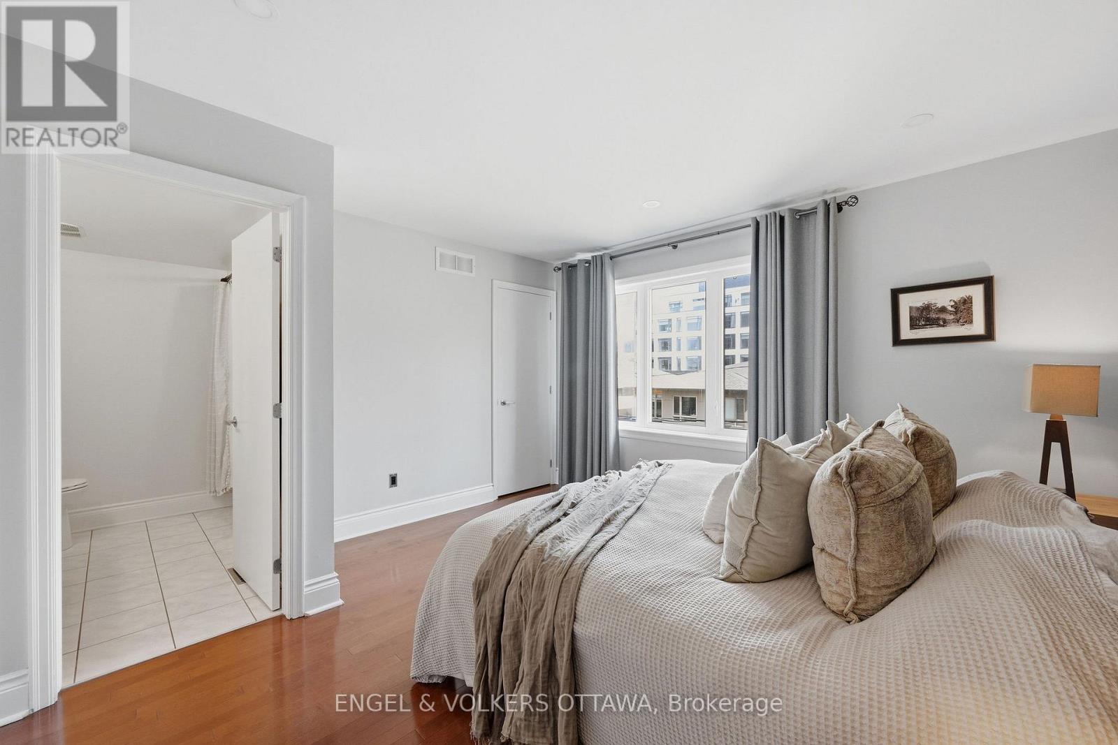 412 BERKLEY AVENUE - Image 32
