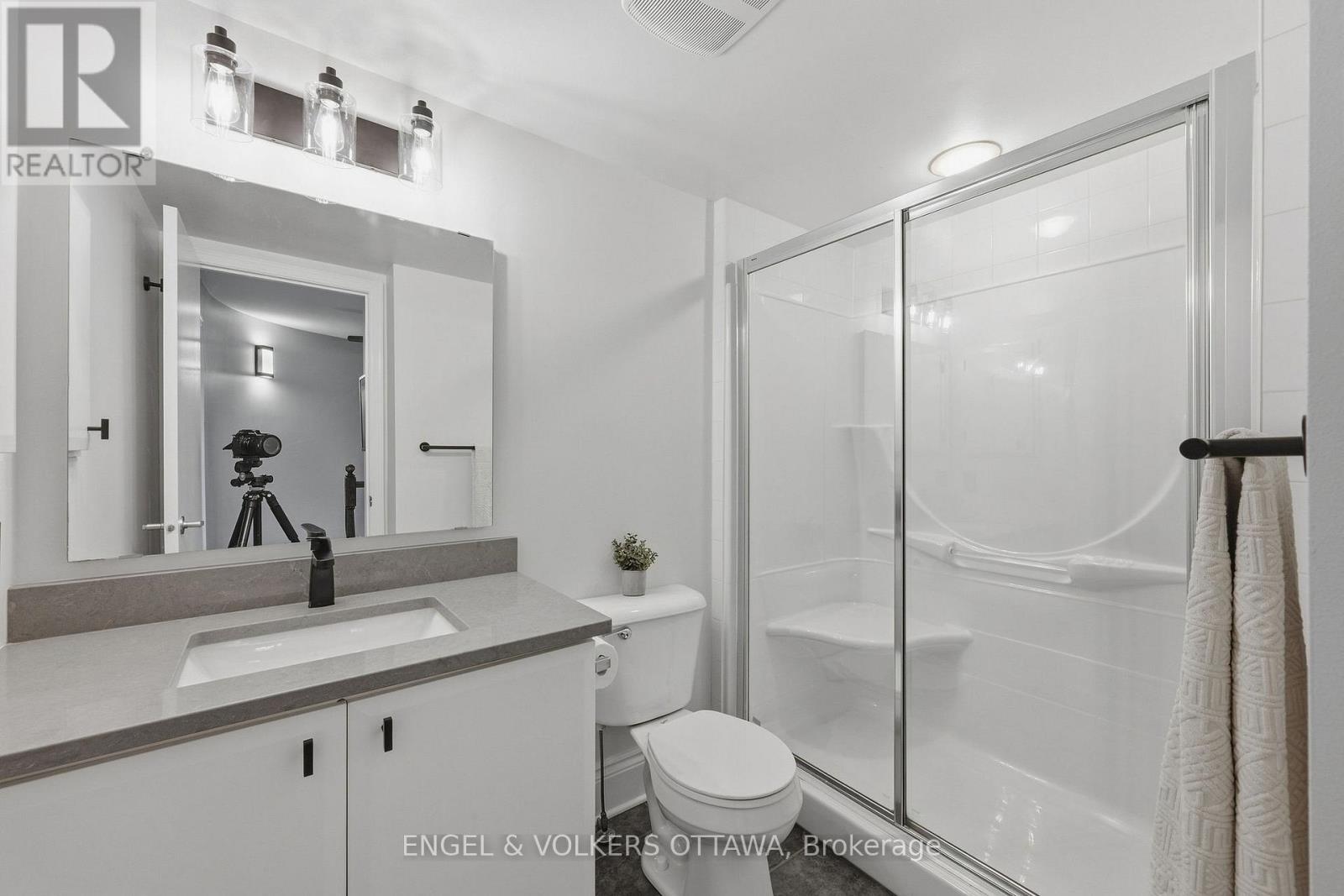 412 BERKLEY AVENUE - 41