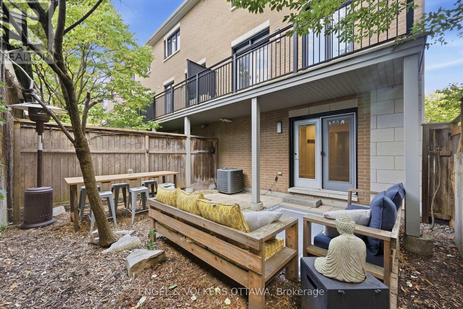 412 BERKLEY AVENUE - Image 44