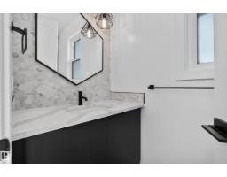 11207 75 Av Nw, Edmonton, AB T6G0H4 Photo 21