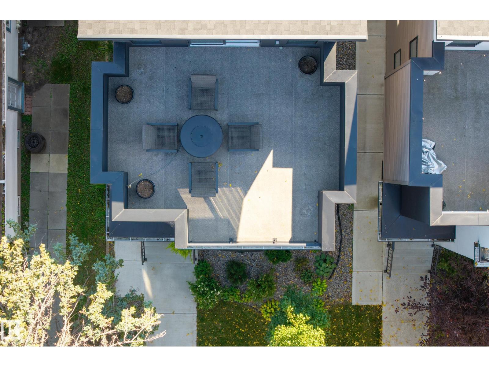 11207 75 AV NW - 67