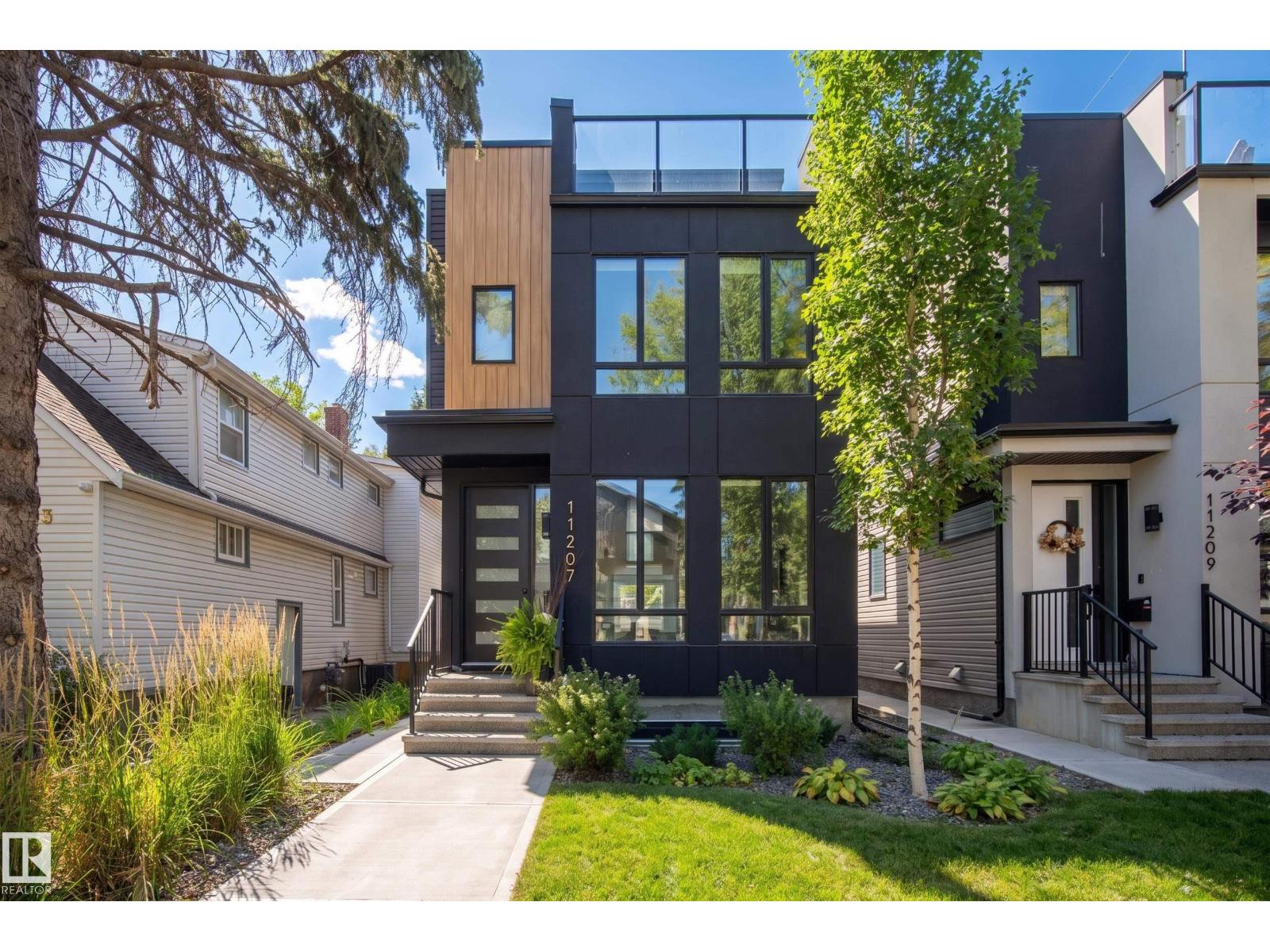11207 75 AV NW - 1