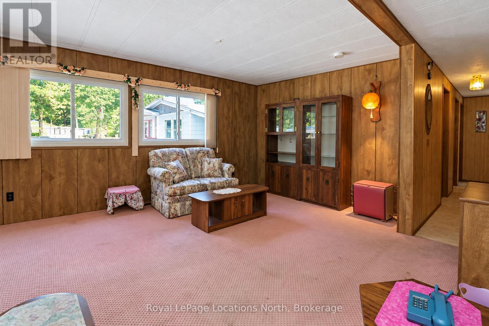 16 SINCLAIR AVENUE S - Image 23