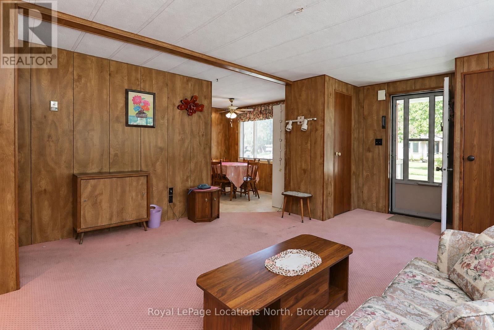 16 SINCLAIR AVENUE S - Image 26