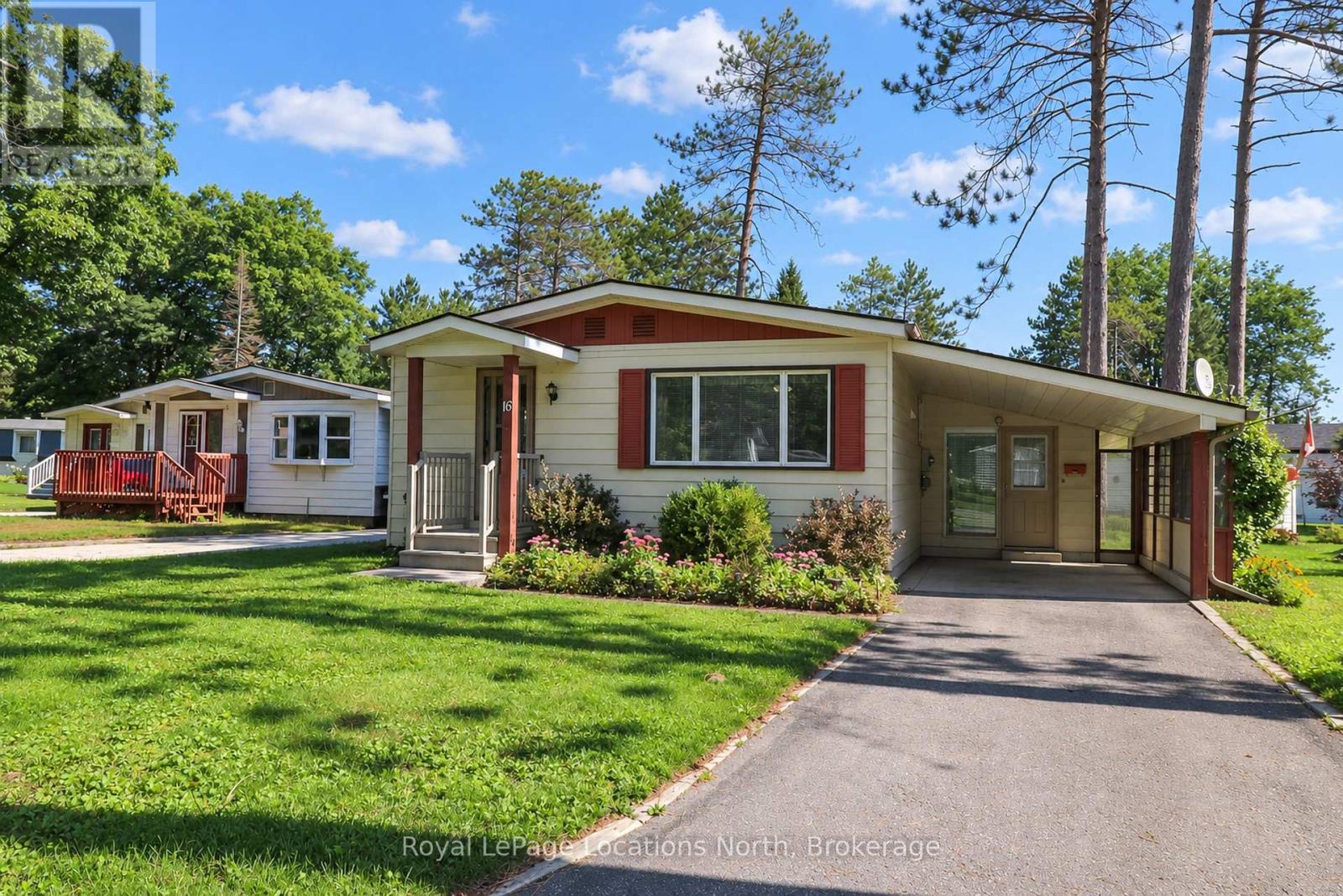16 SINCLAIR AVENUE S - Image 27