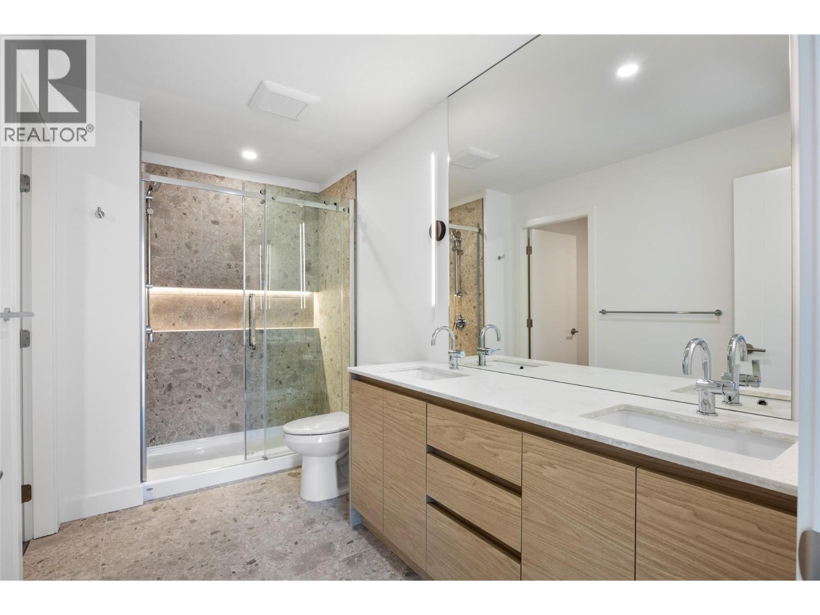 5044 Sun Rivers Drive - 9