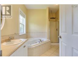 71 Valerie Court, Windsor Junction, NS B2T1Y7 Photo 32
