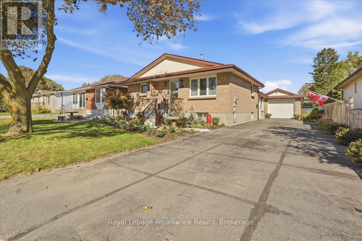 68 TRACEY STREET, Belleville (Belleville Ward)