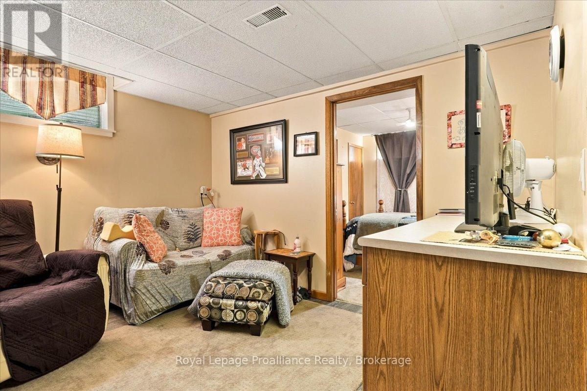 68 TRACEY STREET - Image 25