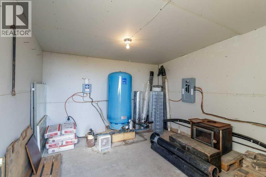 Listing photo – 37440 Range Road 242, Rural Red Deer County