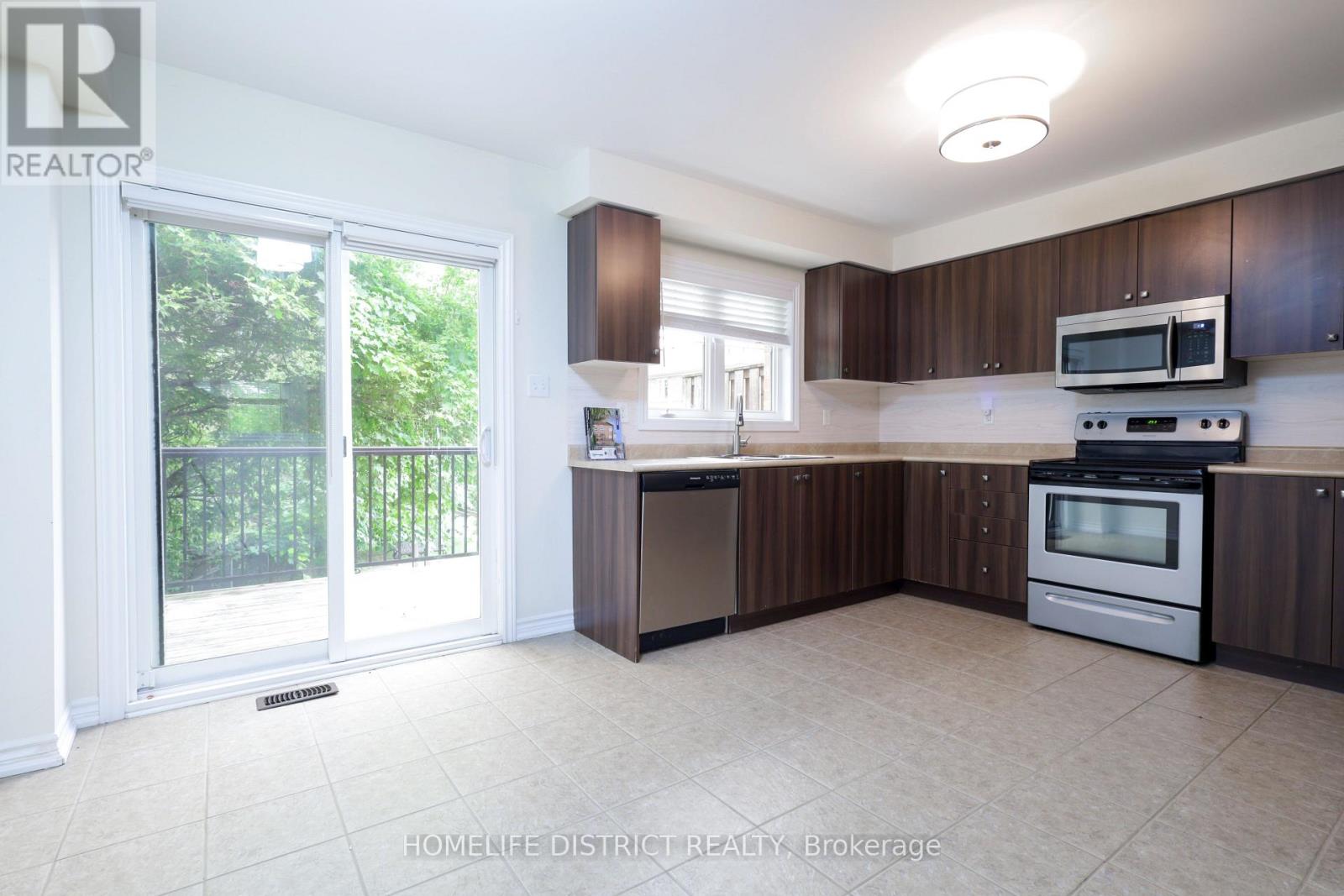 495 MEARNS AVENUE, Clarington (Bowmanville) — photo 4