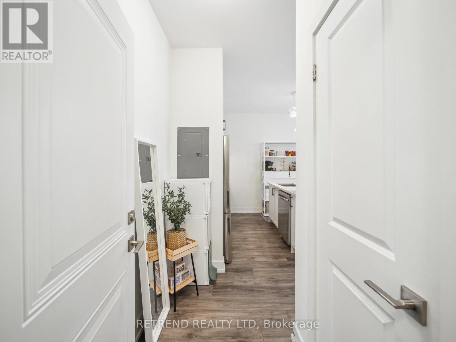 9 - 1 BOND CRESCENT, Richmond Hill (Oak Ridges) — photo 2