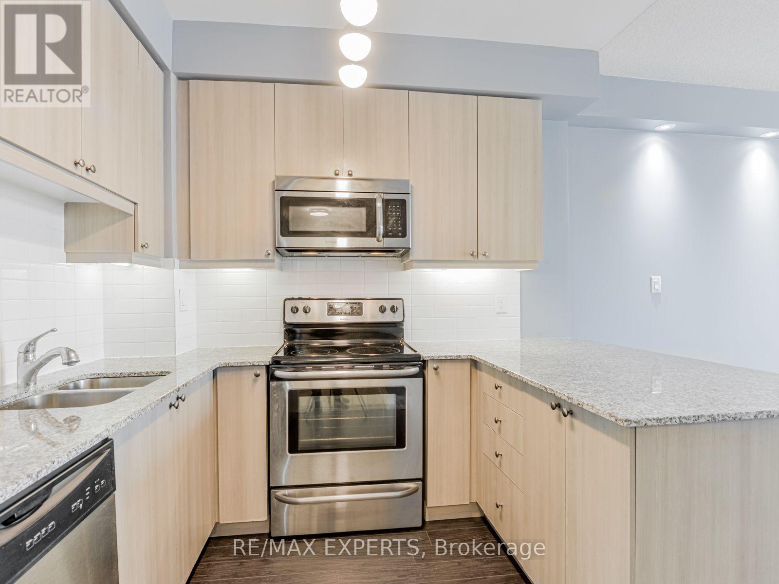 204 - 12 WOODSTREAM BOULEVARD, Vaughan (Vaughan Grove) — photo 8