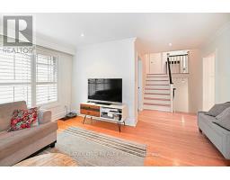 88 Carmichael Avenue, Toronto, ON M5M2W9 Photo 11