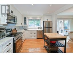 88 Carmichael Avenue, Toronto, ON M5M2W9 Photo 6