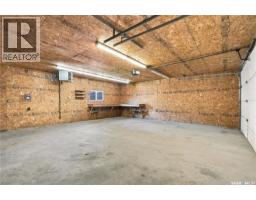 1118 2nd Street E, Saskatoon, SK S7H1R5 Photo 31