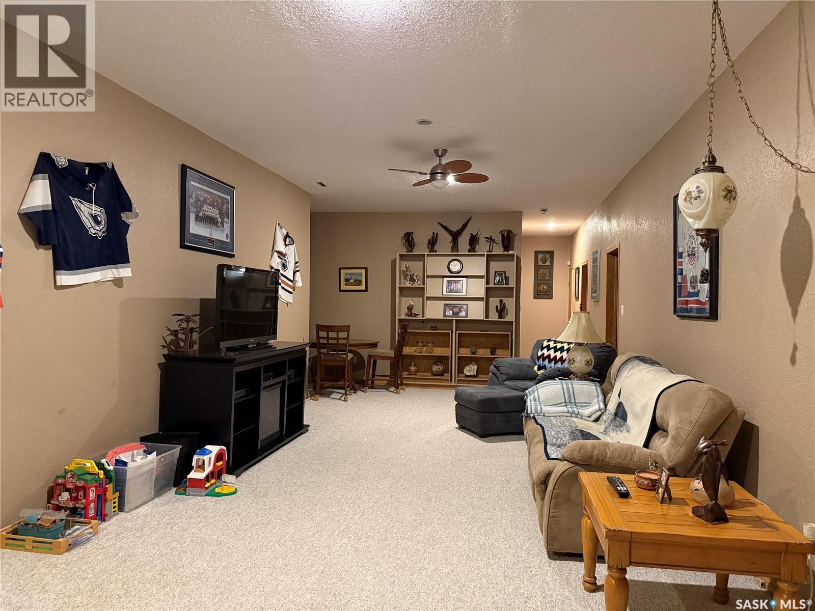 912 Railway AVENUE, Loon Lake — photo 14