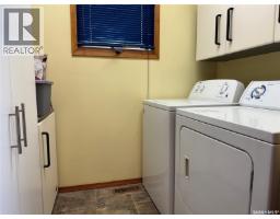 Bonus Room - 912 Railway Avenue, Loon Lake, SK S0M1L0 Photo 11