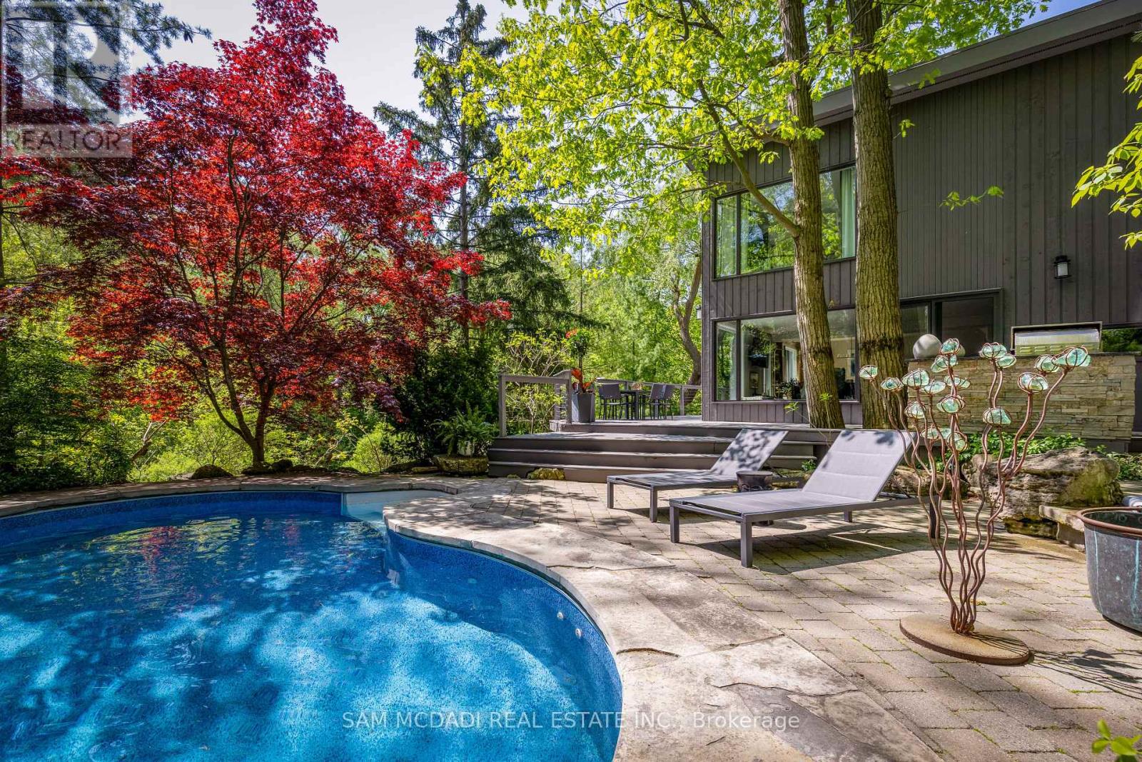 1273 QUEEN VICTORIA AVENUE - Image 41