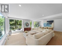1273 Queen Victoria Avenue, Mississauga, ON L5H3H2 Photo 11
