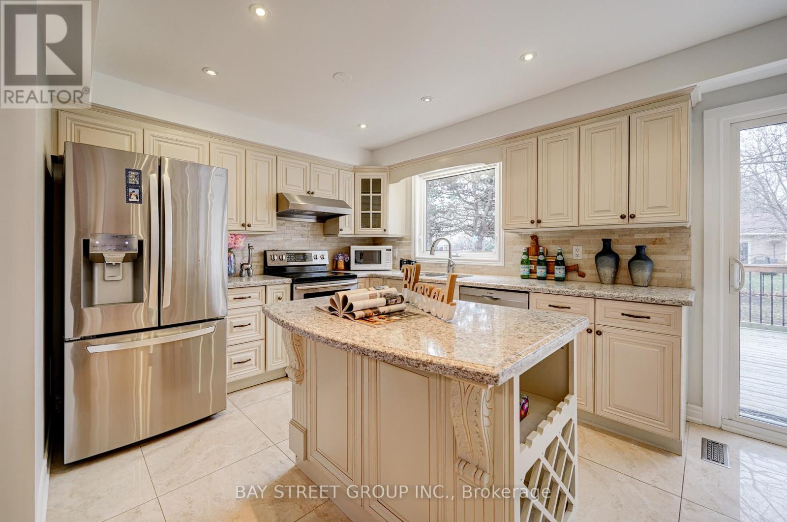 220 ARICHAT ROAD, Oakville (FD Ford) — photo 10