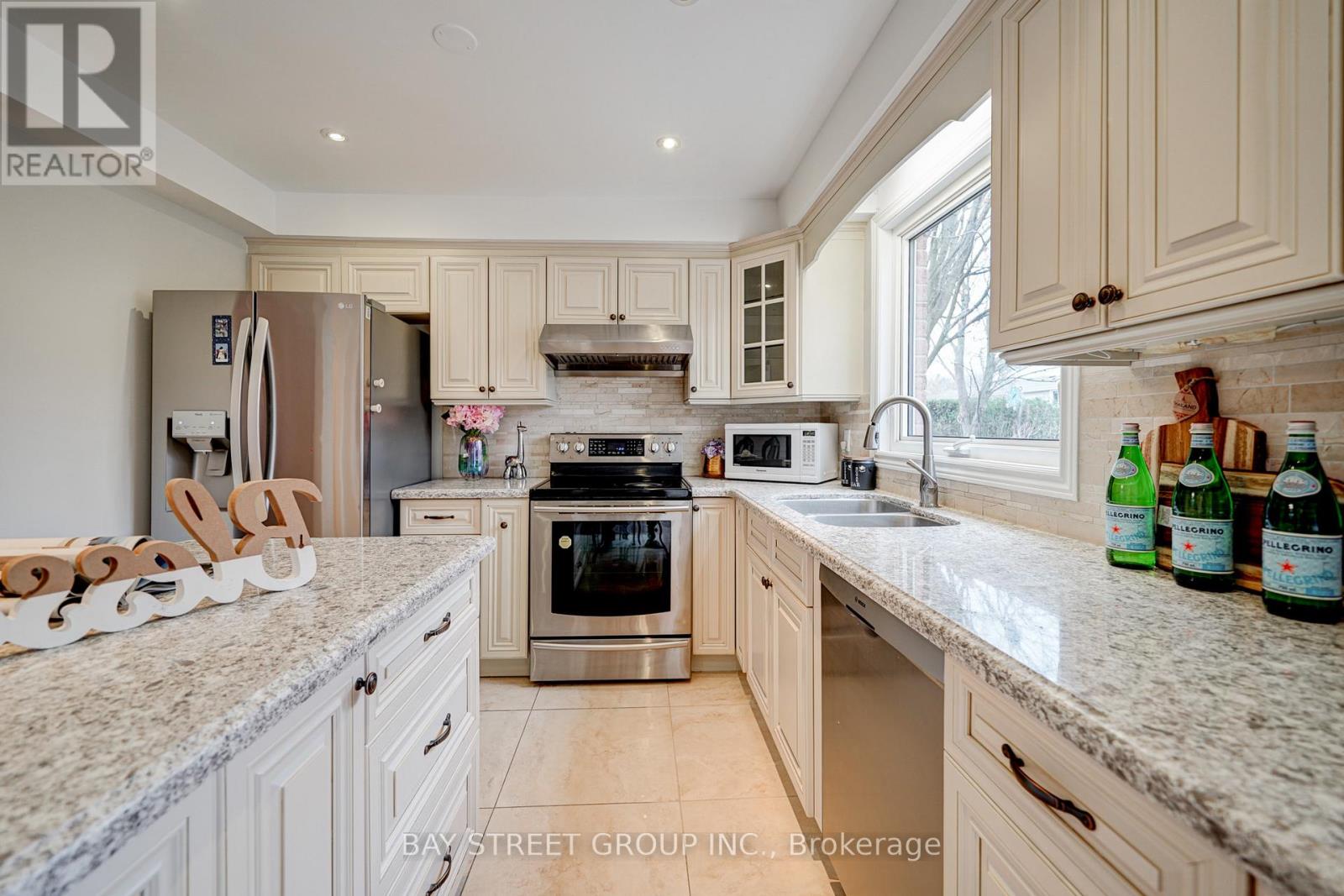220 ARICHAT ROAD, Oakville (FD Ford) — photo 12