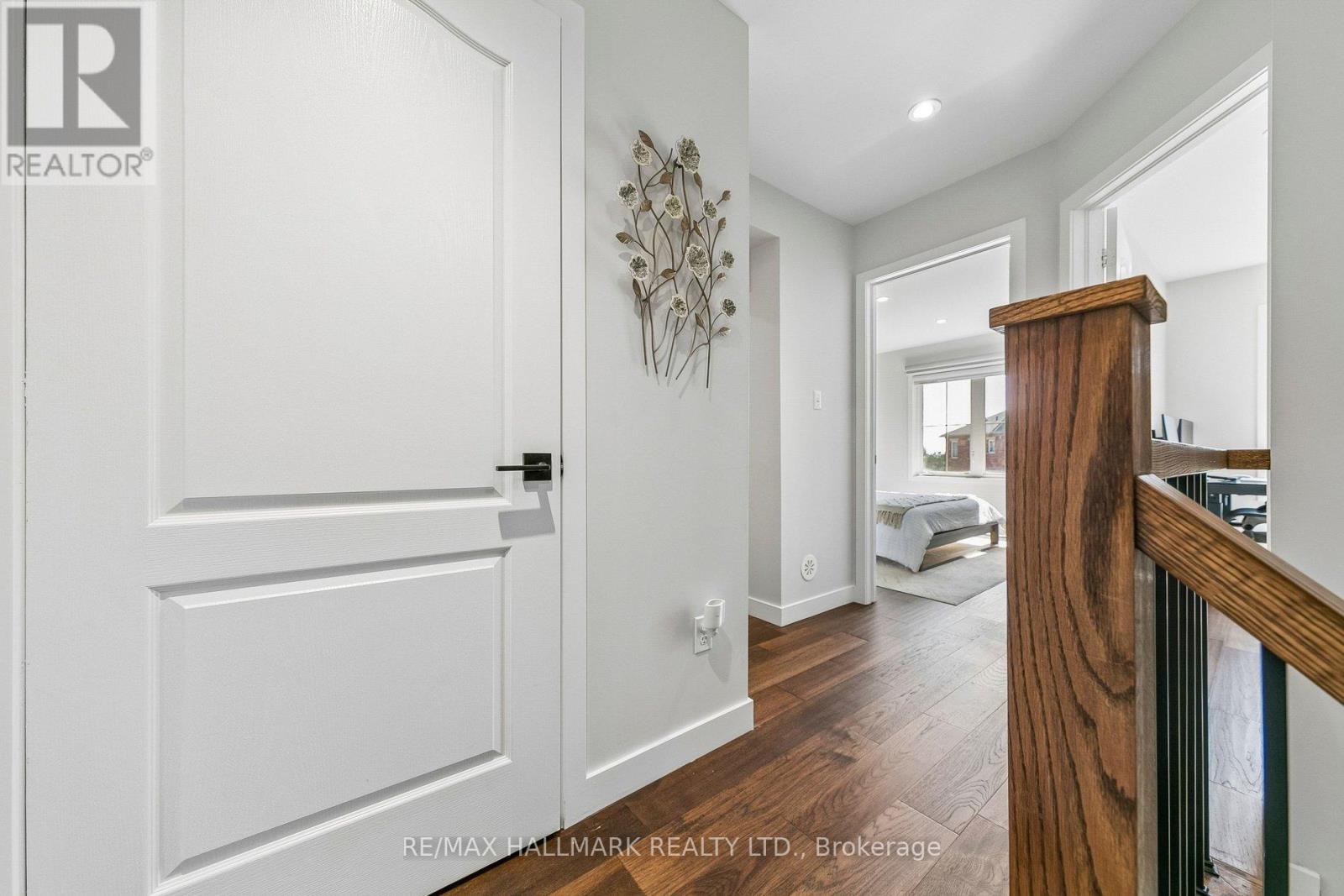 #5 19 HAYS BOULEVARD - Image 25