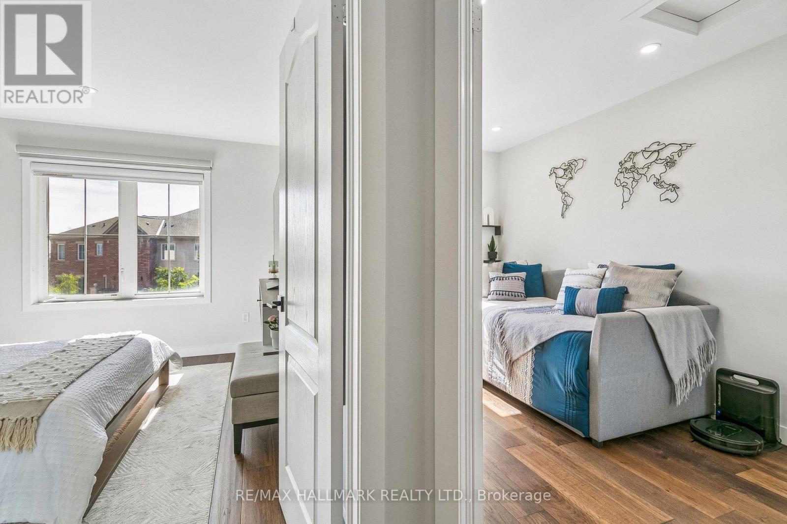 #5 19 HAYS BOULEVARD - Image 29