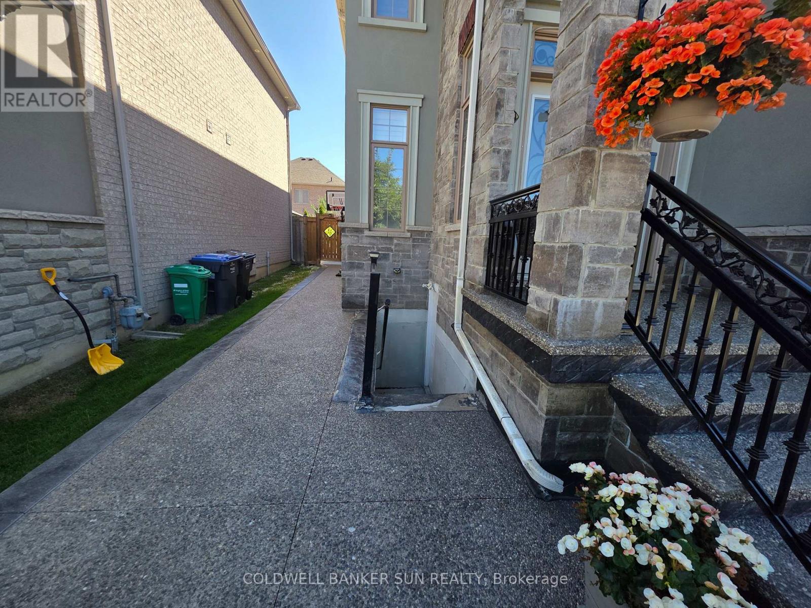 76 CEDARHOLME AVENUE, Caledon — photo 3