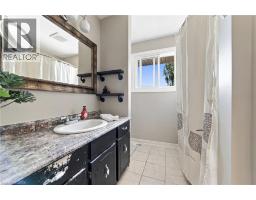 4pc Bathroom - 380 Haldimand Trail, Dunnville, ON N1A2W8 Photo 6