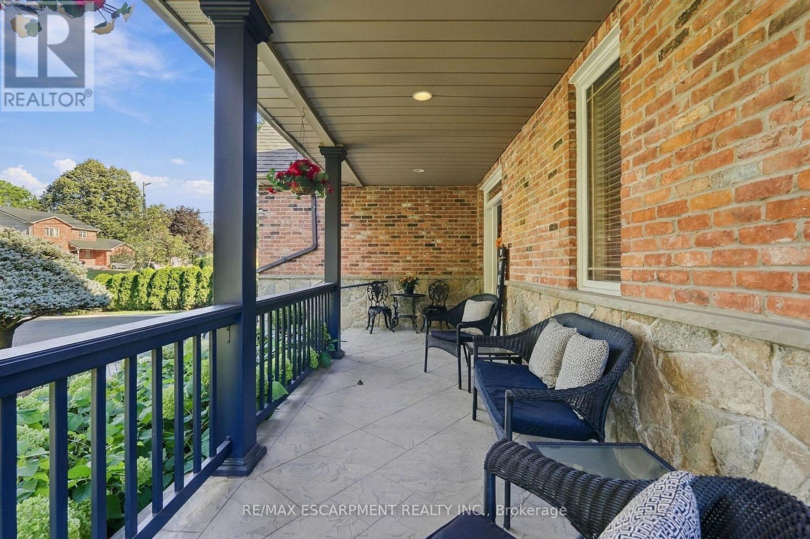 4 SUMMIT DRIVE, Hamilton (Waterdown) — photo 4