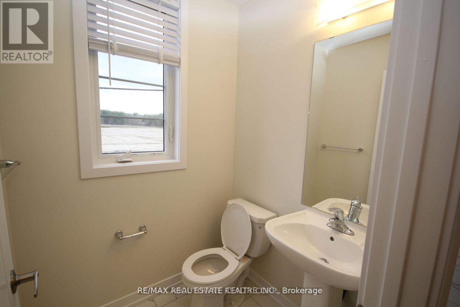 111 MELODY LANE, Thorold (Hurricane/Merrittville) — photo 2