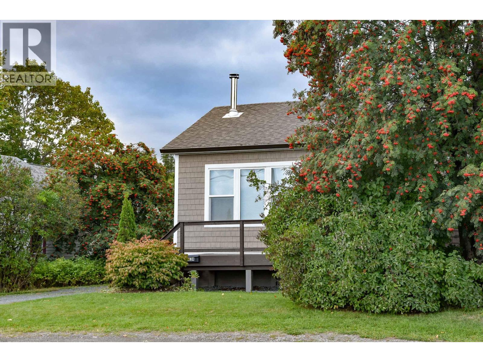 4434 GREIG Avenue, Terrace, British Columbia, V8G1M3, Terrace, British Columbia — photo 2 of 5