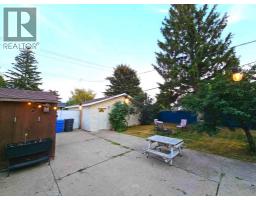 1009 18 Street N - photo 21