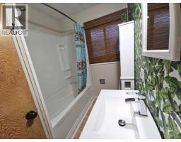 1009 18 Street N - photo 12